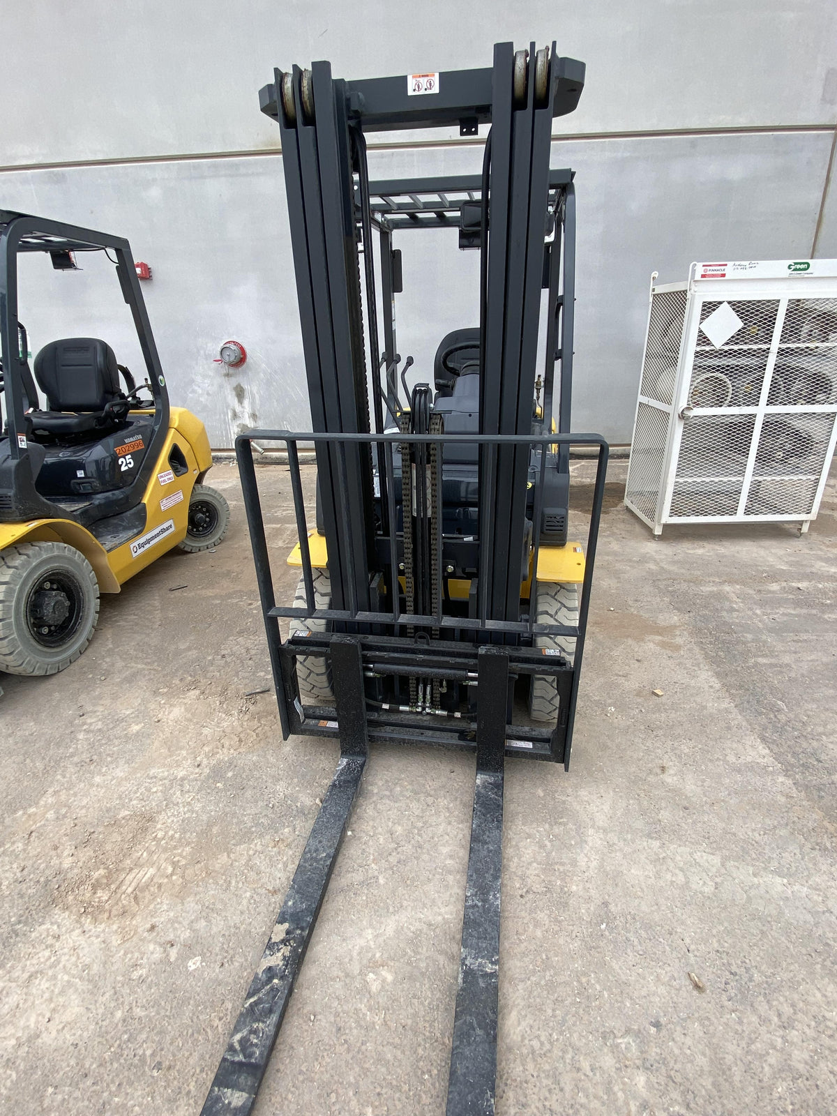 2022 KOMATSU FG25T-16