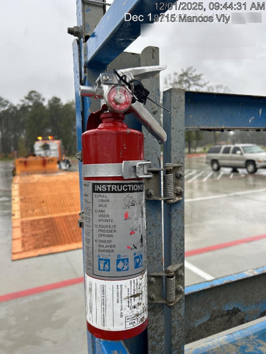 2017 Genie GS-3232 32' Narrow Electric Scissor Lift