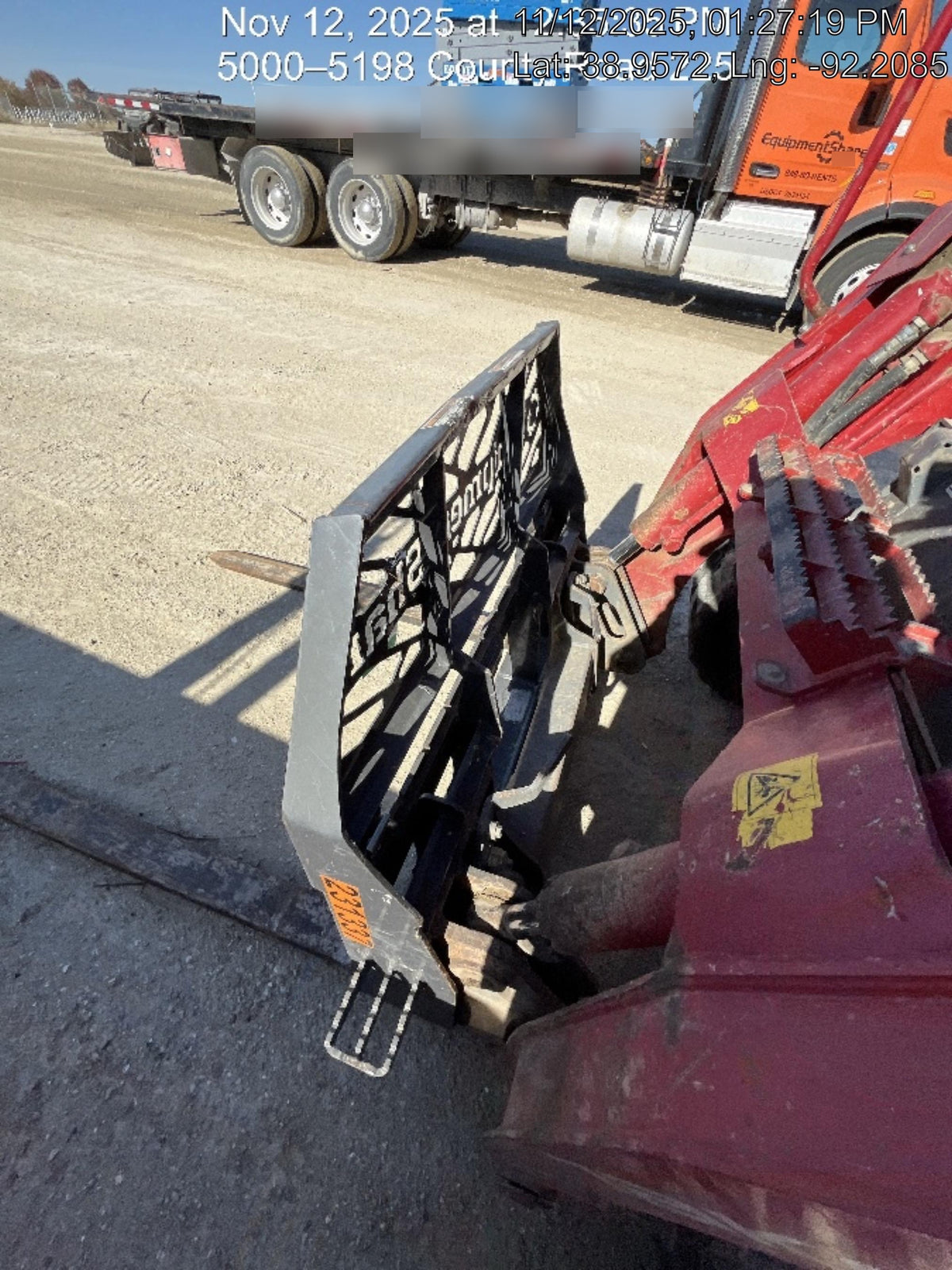 2021 TAKEUCHI 48" Pallet Forks - Takeuchi