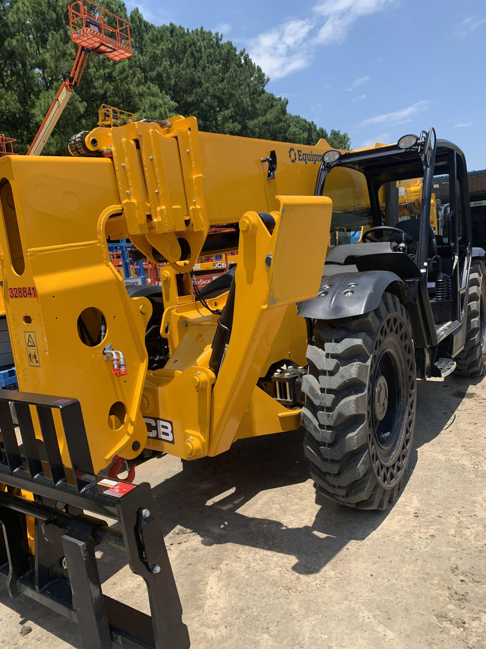 2023 JCB 510-56