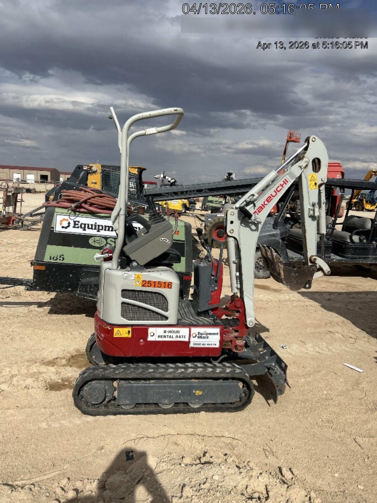 2022 TAKEUCHI TB210R