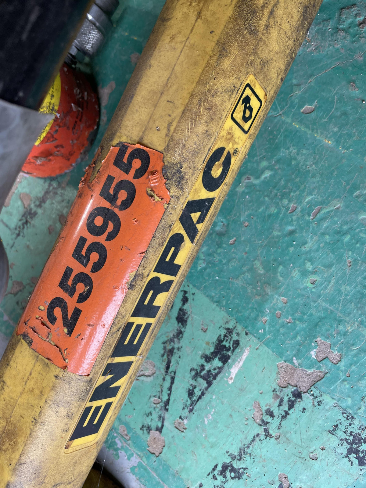 2022 ENERPAC P392