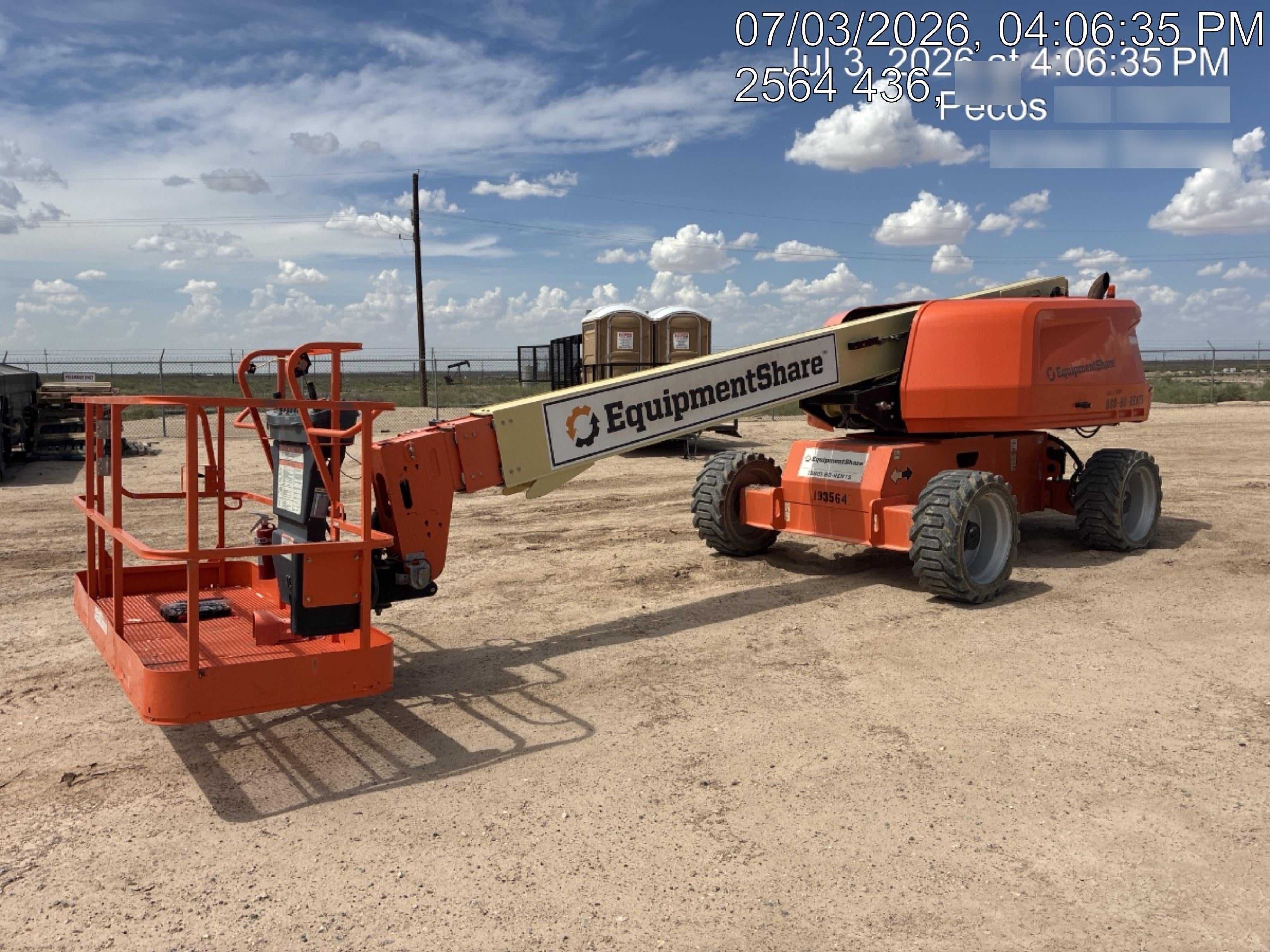 2021 JLG 600S