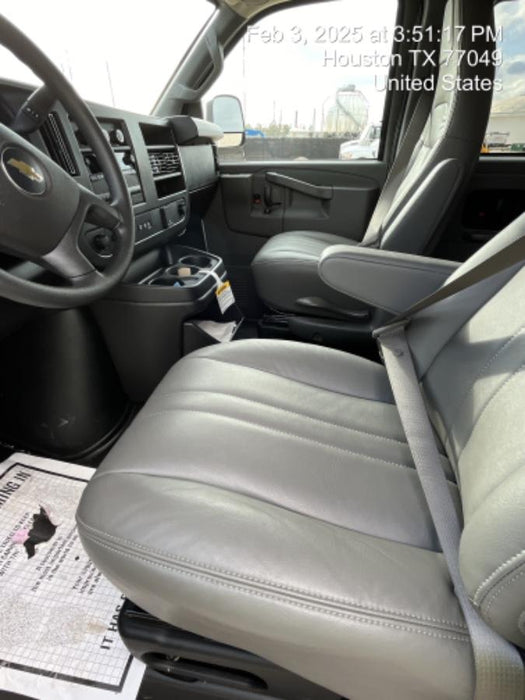 2025 CHEVROLET Express Van - Rental