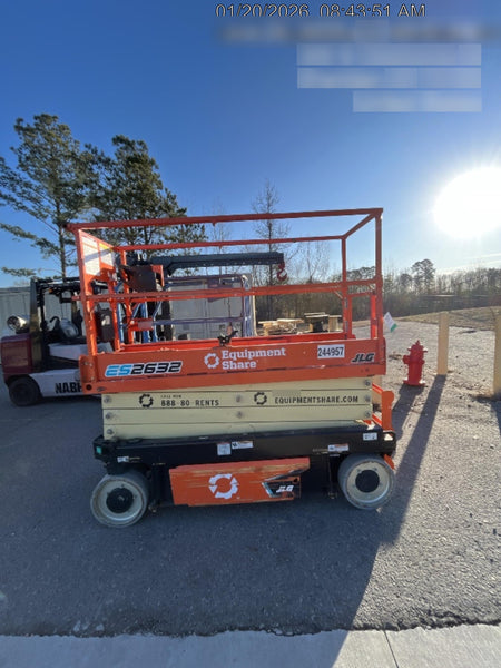 2022 JLG ES2632