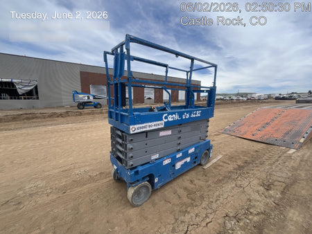 2018 Genie GS-3232 Genie GS-3232 w/Folding rails, Half height swing gate
