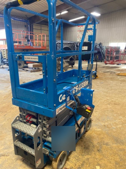 2021 GENIE GS-1330m