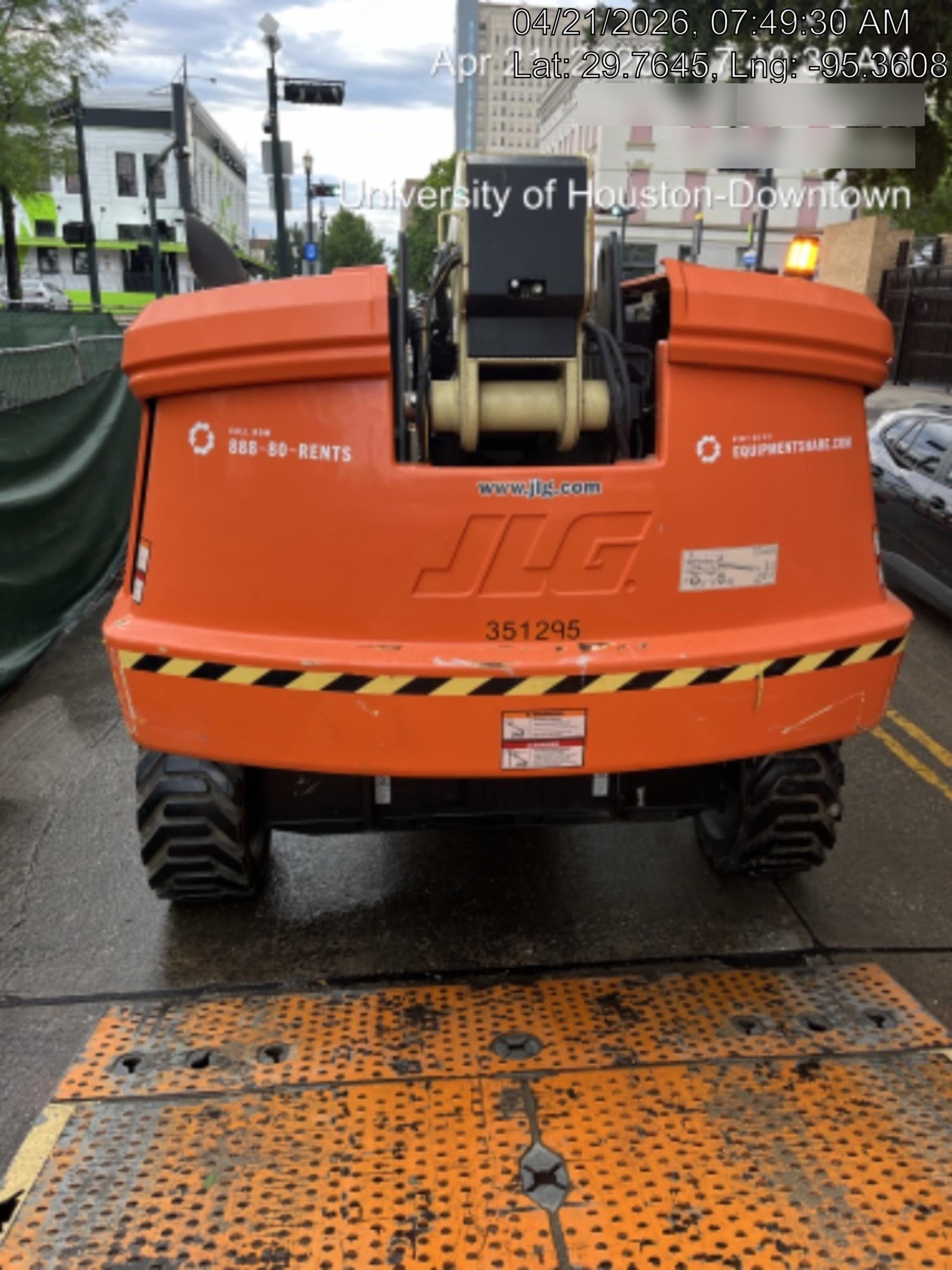 2023 JLG 600S
