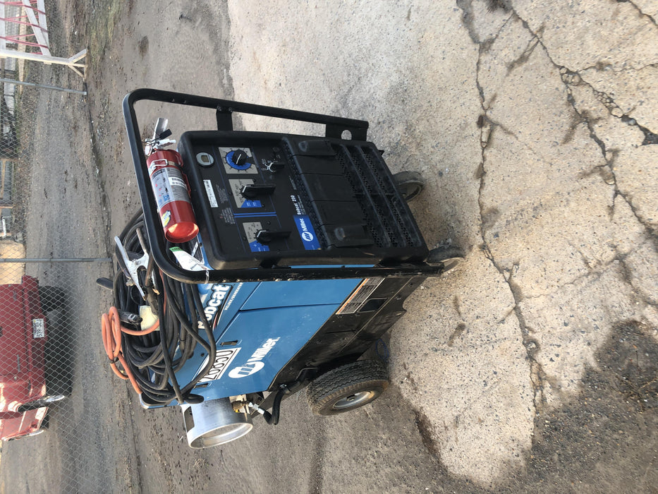 2019 MILLER ELECTRIC Bobcat 250 - Propane