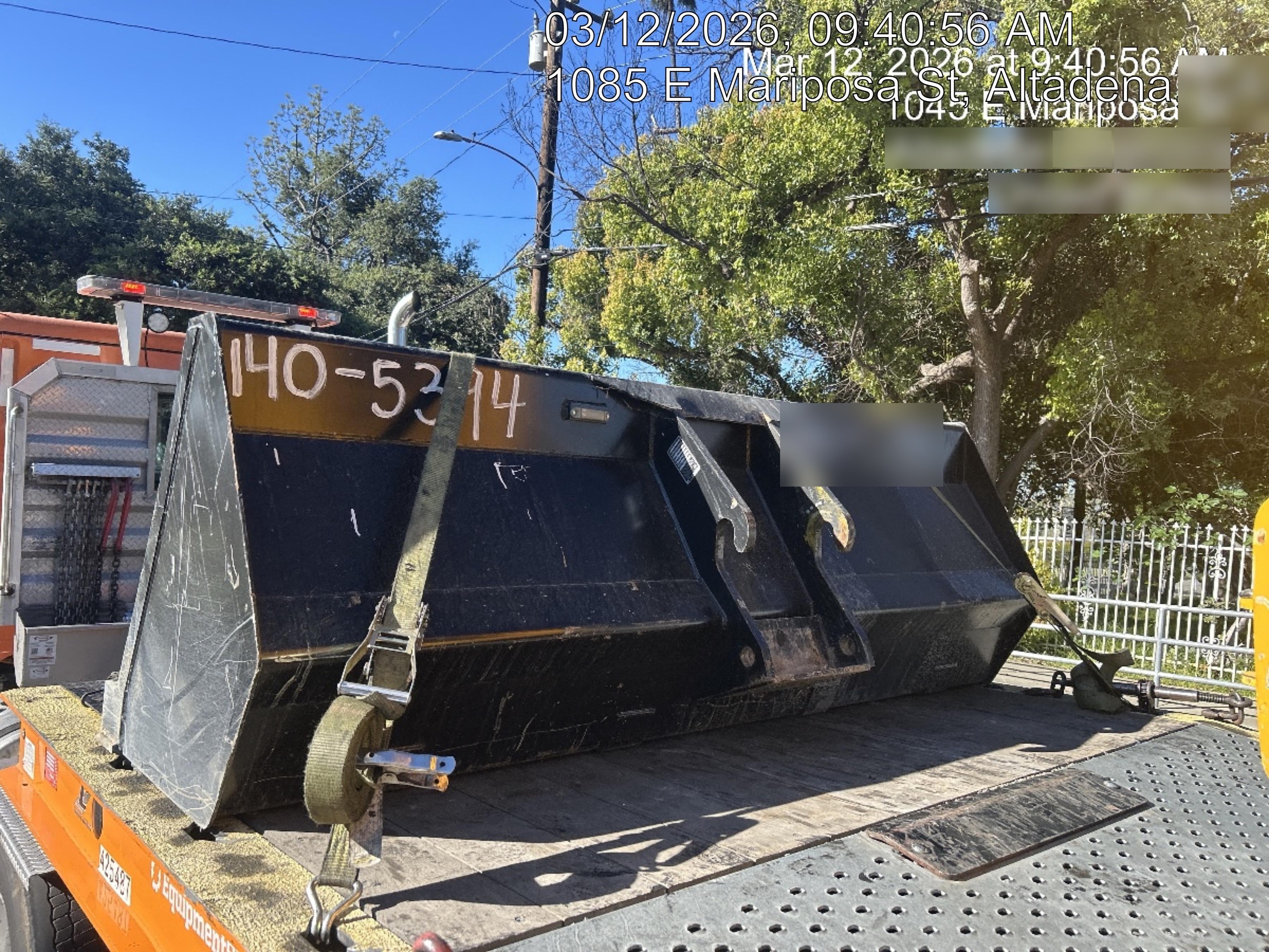 2025 JLG 1001100823