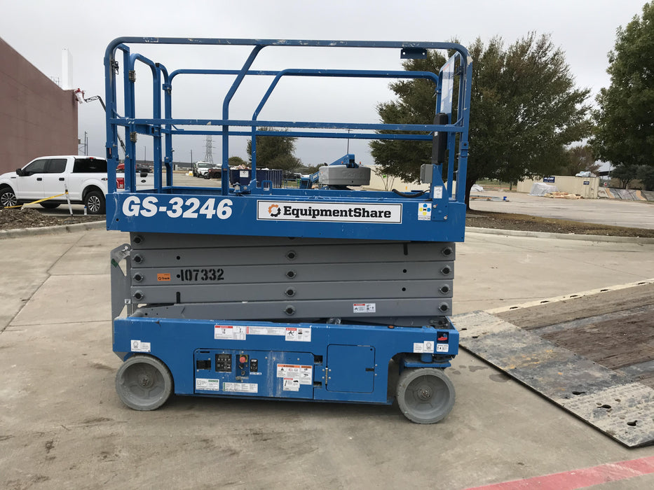 2020 Genie GS-3246 Standard, Folding full height swing gate