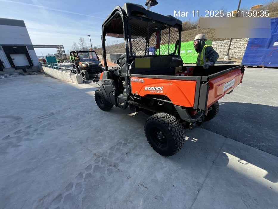 2019 Kubota RTV-XG850WL-H 4wd Utility Cart, Gas, 2 Seat, LED Strobe, Windshield Tempered Glass, Plastic Canopy, Wire Harness Kit, Backup Alarm