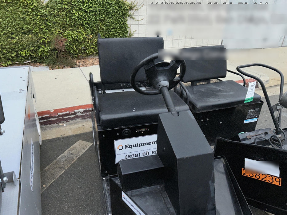 2021 Expeditor Expeditor 3 wheel Expeditor, Steering Wheel, Solid Non marketing tires, Ball Hitch, Front bumper, Painted Black