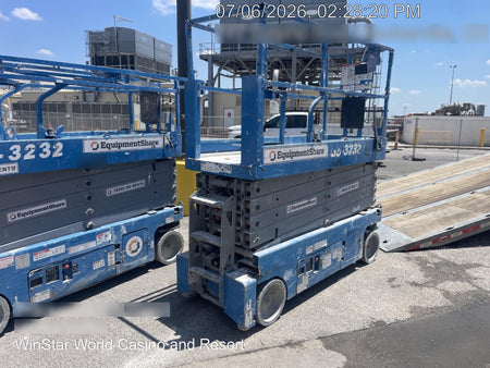 2017 Genie GS-3232 Genie GS3232 Lift w/Folding Rails and Swing Gate