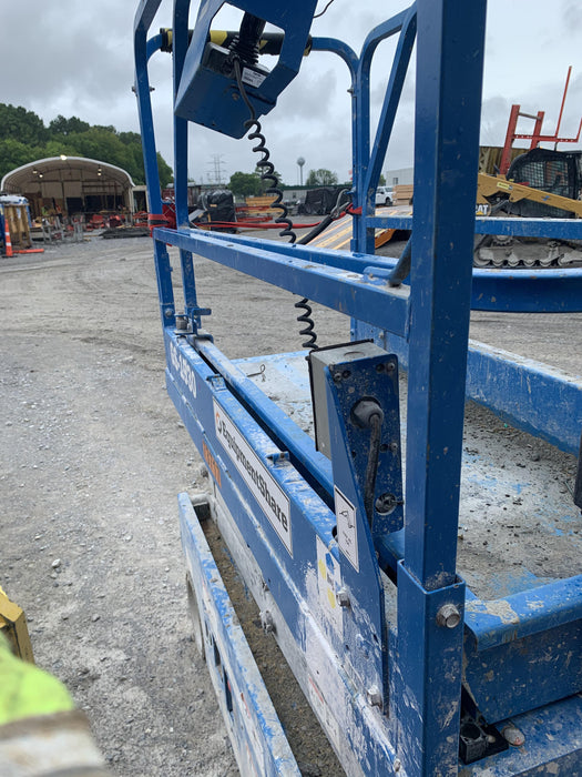 2020 Genie GS-1930 Fixed rails with chain entry gate - Pre A92.20