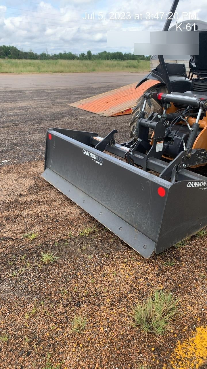 2023 CASE 570N EP