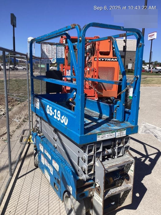 2016 Genie GS-1930 Genie GS-1930 Scissor Lift