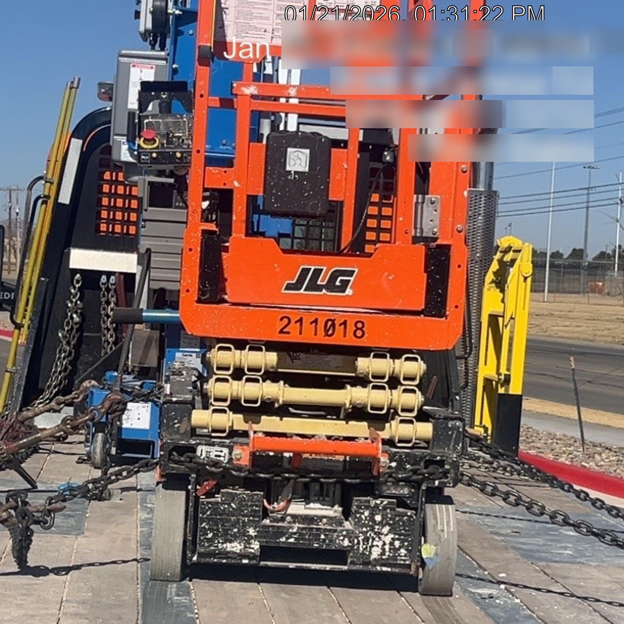 2022 JLG ES1330L