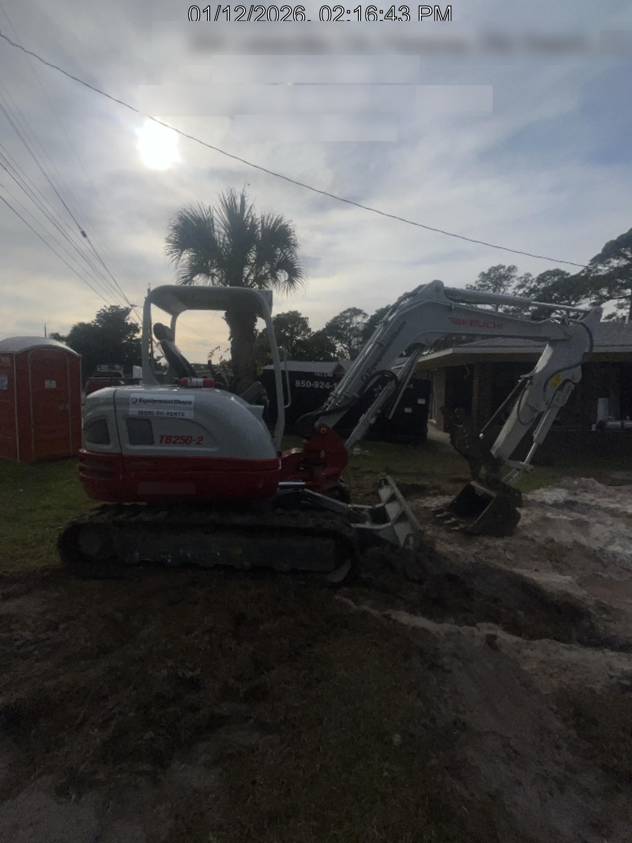 2025 TAKEUCHI 24" Bucket Takeuchi