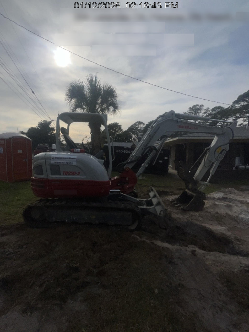 2025 TAKEUCHI 24" Bucket Takeuchi