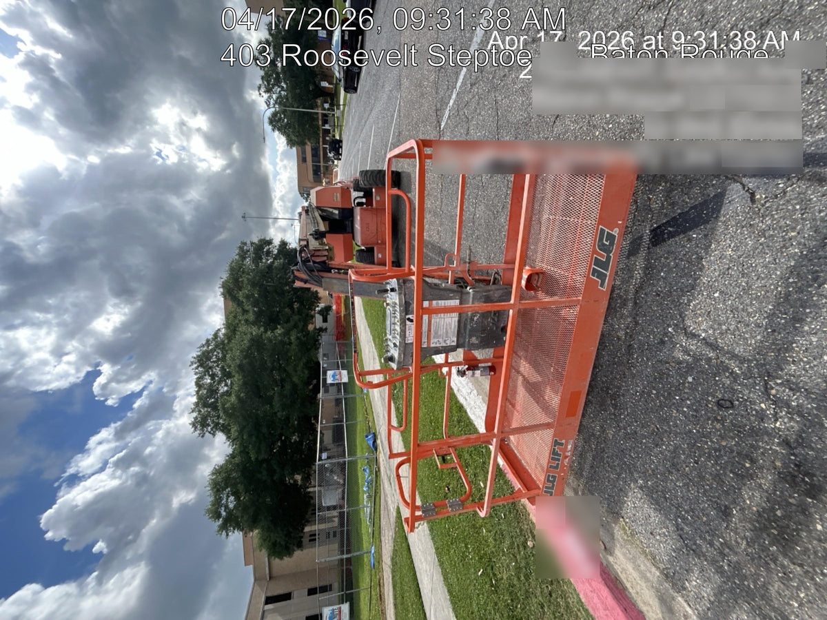 2016 JLG 660SJ