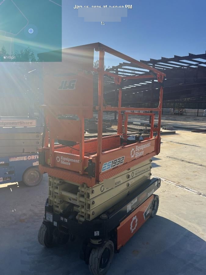 2023 JLG ES1932