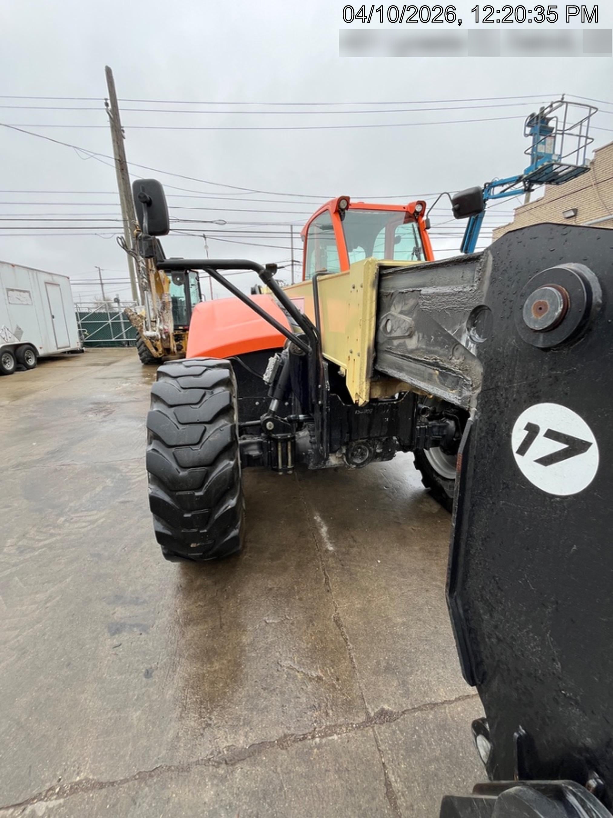 2022 JLG 1732