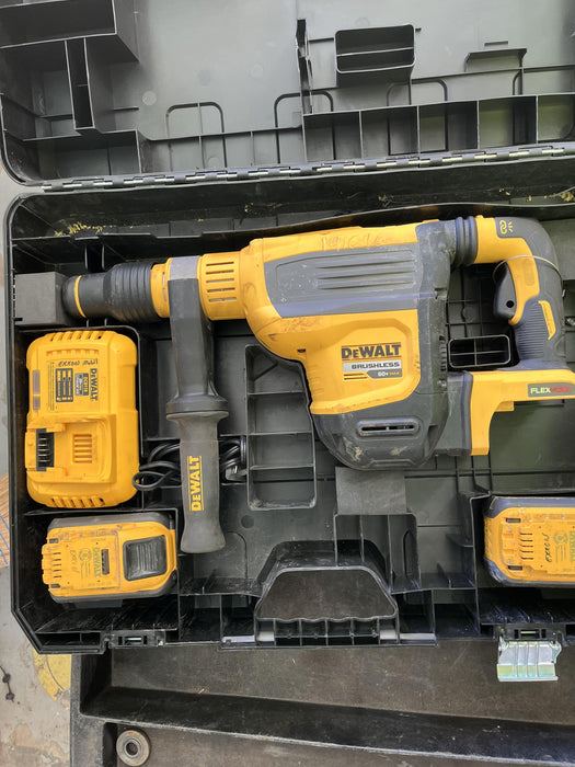 2021 DEWALT DCH614X2