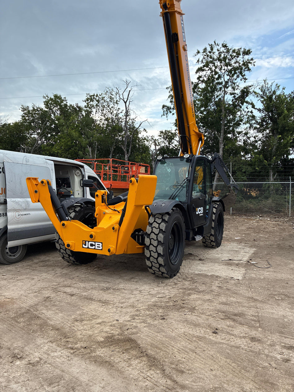 2026 JCB 512-56