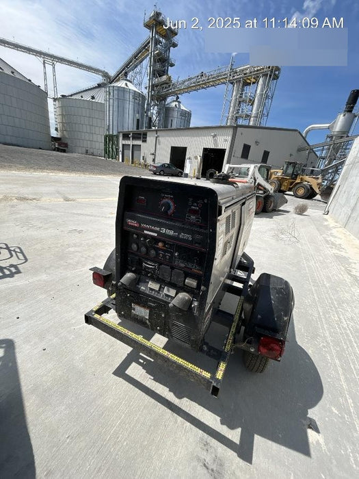 2019 Lincoln Electric Vantage 322 Welder Ready-Pak 3, Two wheel trailer, Fender and Light kit, Cable Rack