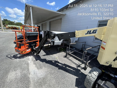 2025 JLG E300AJP
