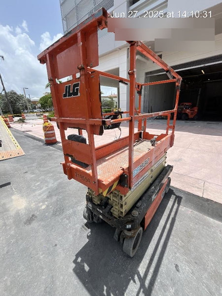 2022 JLG ES1932