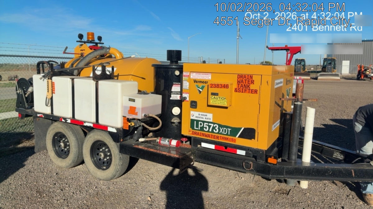 2022 Vac-Tron LP573XDT T4 Koehler Diesel Engine, 500 Gallon Debris Tank, x2 100 Gallon Water Tanks