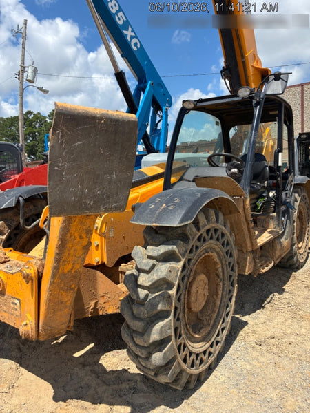 2019 JCB 512-56 Canopy, 109 HP, Solid Tires, STD Worklight, Beacon, Aux Hydraulics, Lifting Eye, Back up Alarm w/66" Carriage/60" Forks