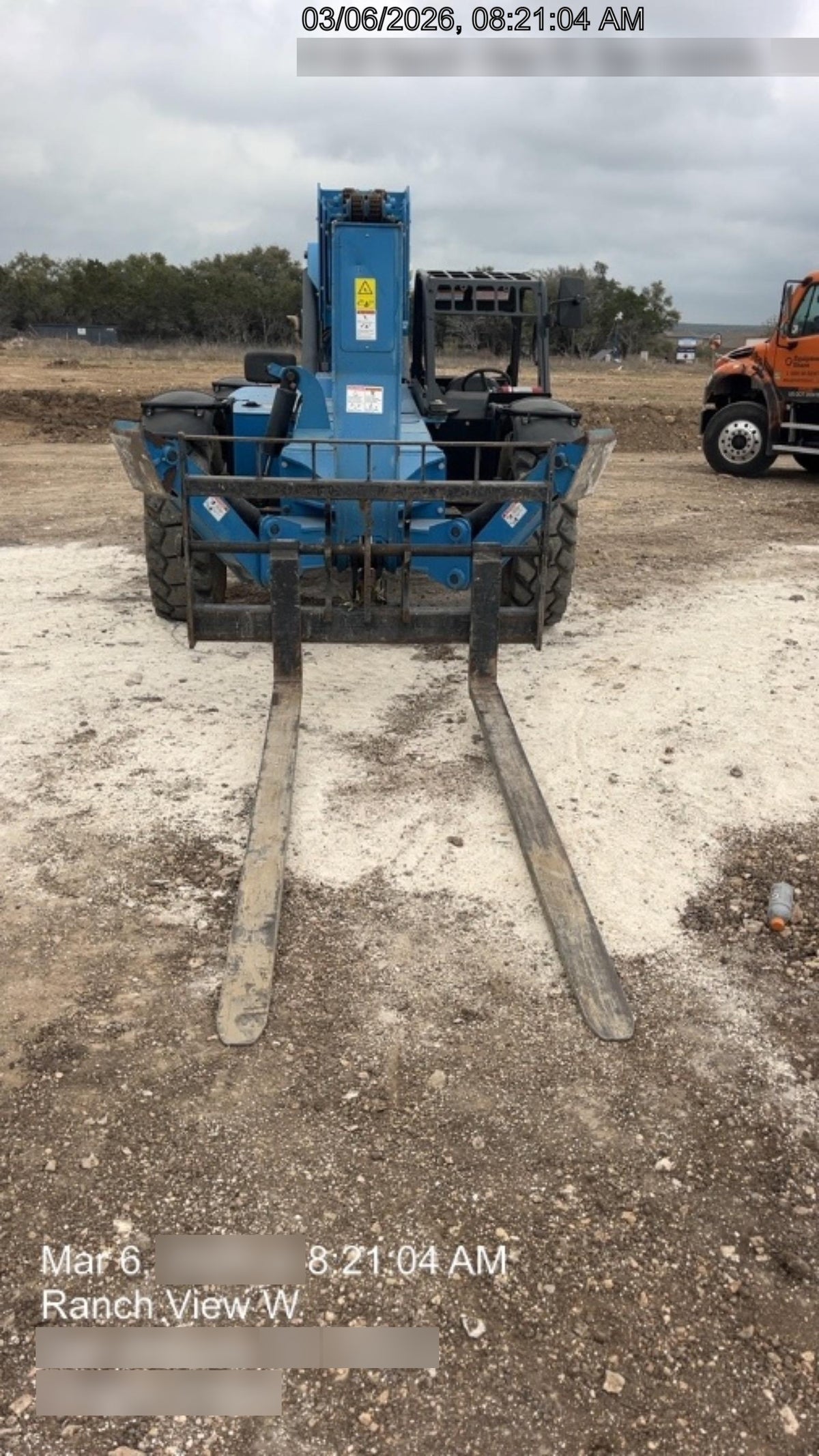 2017 GENIE GTH-1056