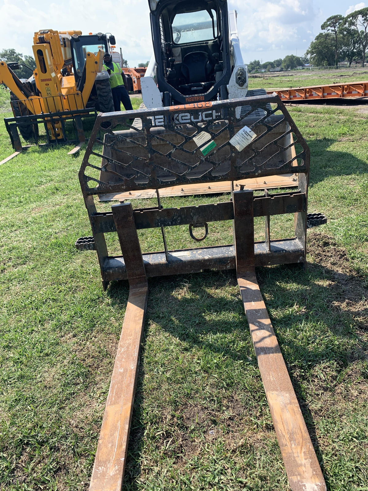 2019 PALADIN 30945