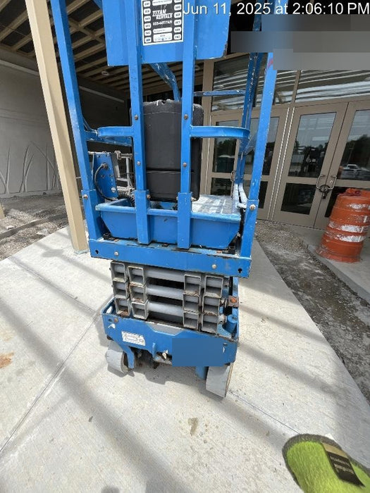 2019 Genie GS-1930 Fixed rails with chain Entry