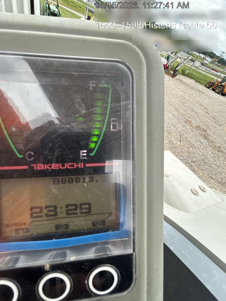 2022 TAKEUCHI TB235-2R