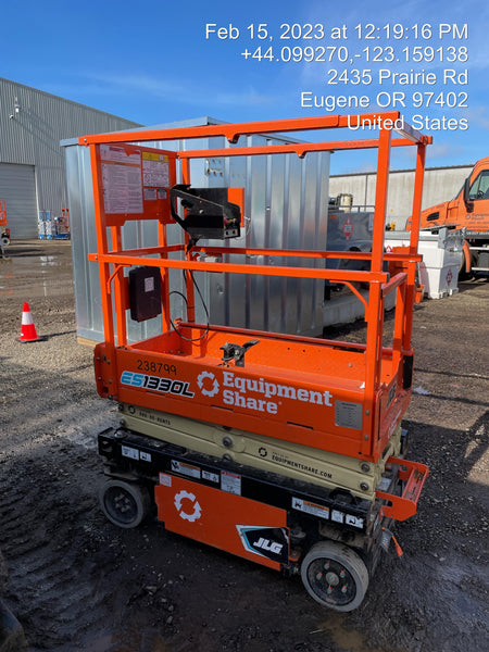 2022 JLG ES1330L