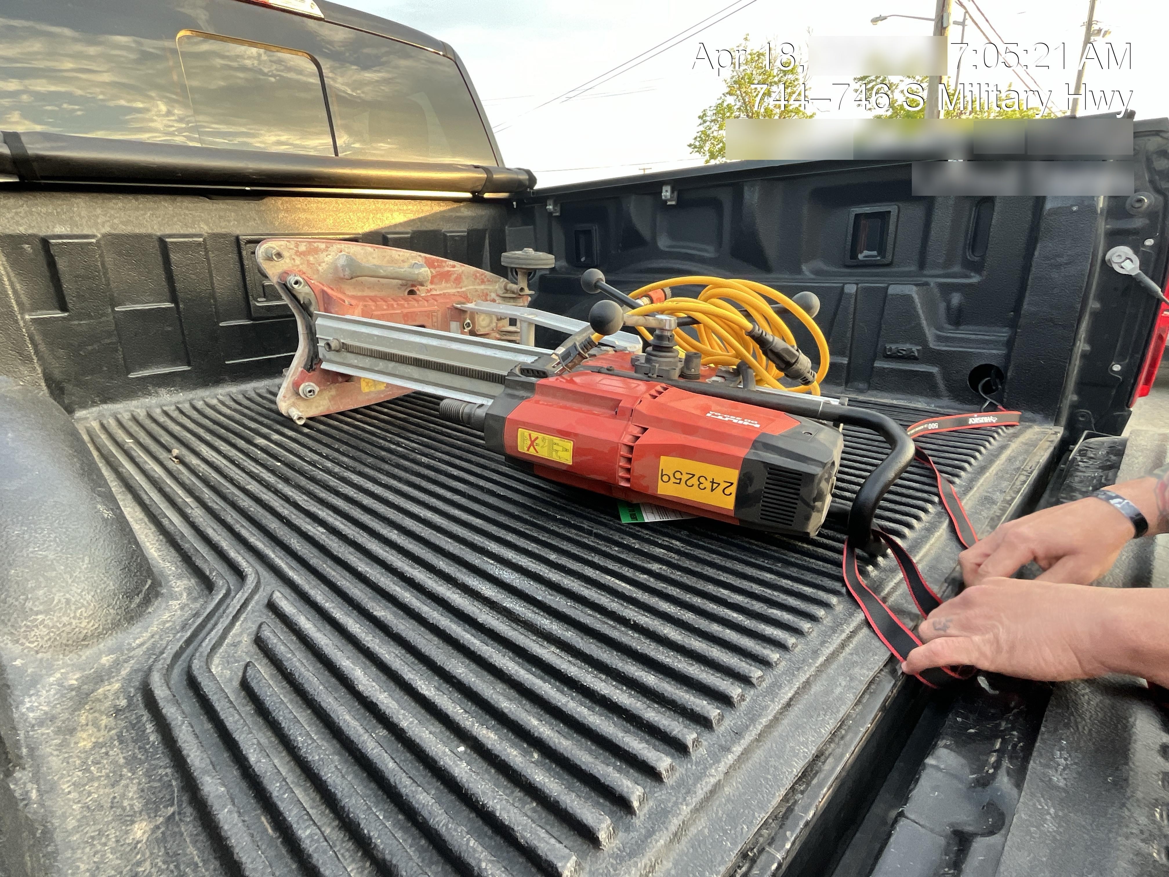 2020 HILTI DD250E