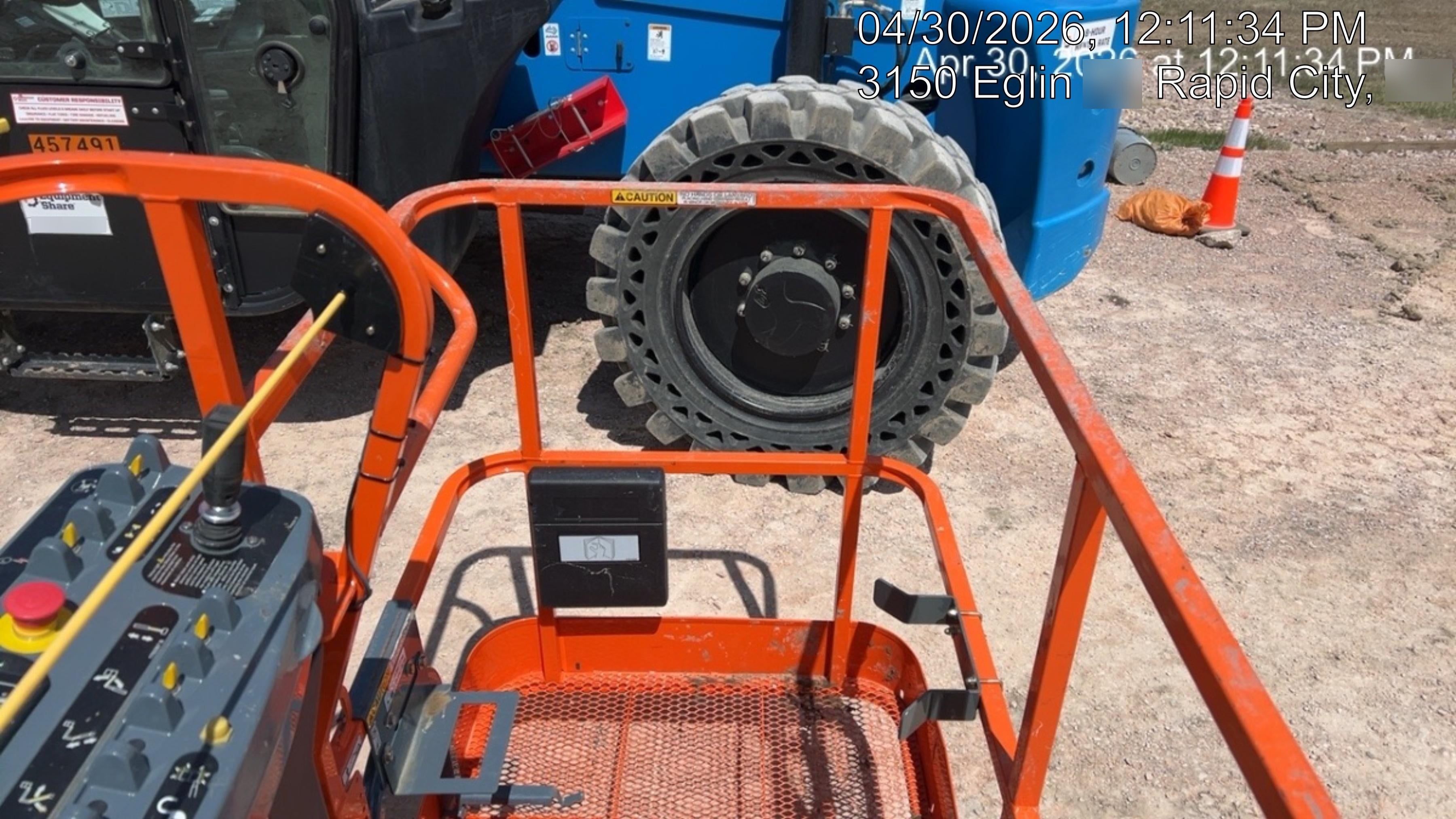2025 JLG 660SJ