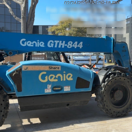 2017 GENIE GTH-844