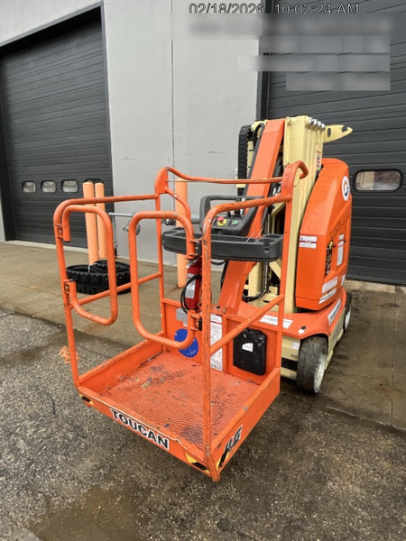 2022 JLG 26E