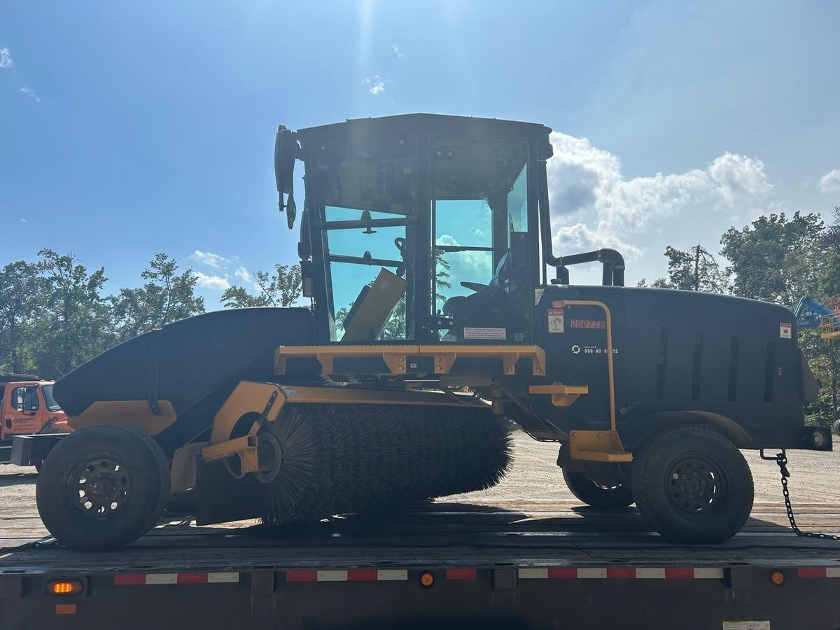 2022 LAYMOR SM450
