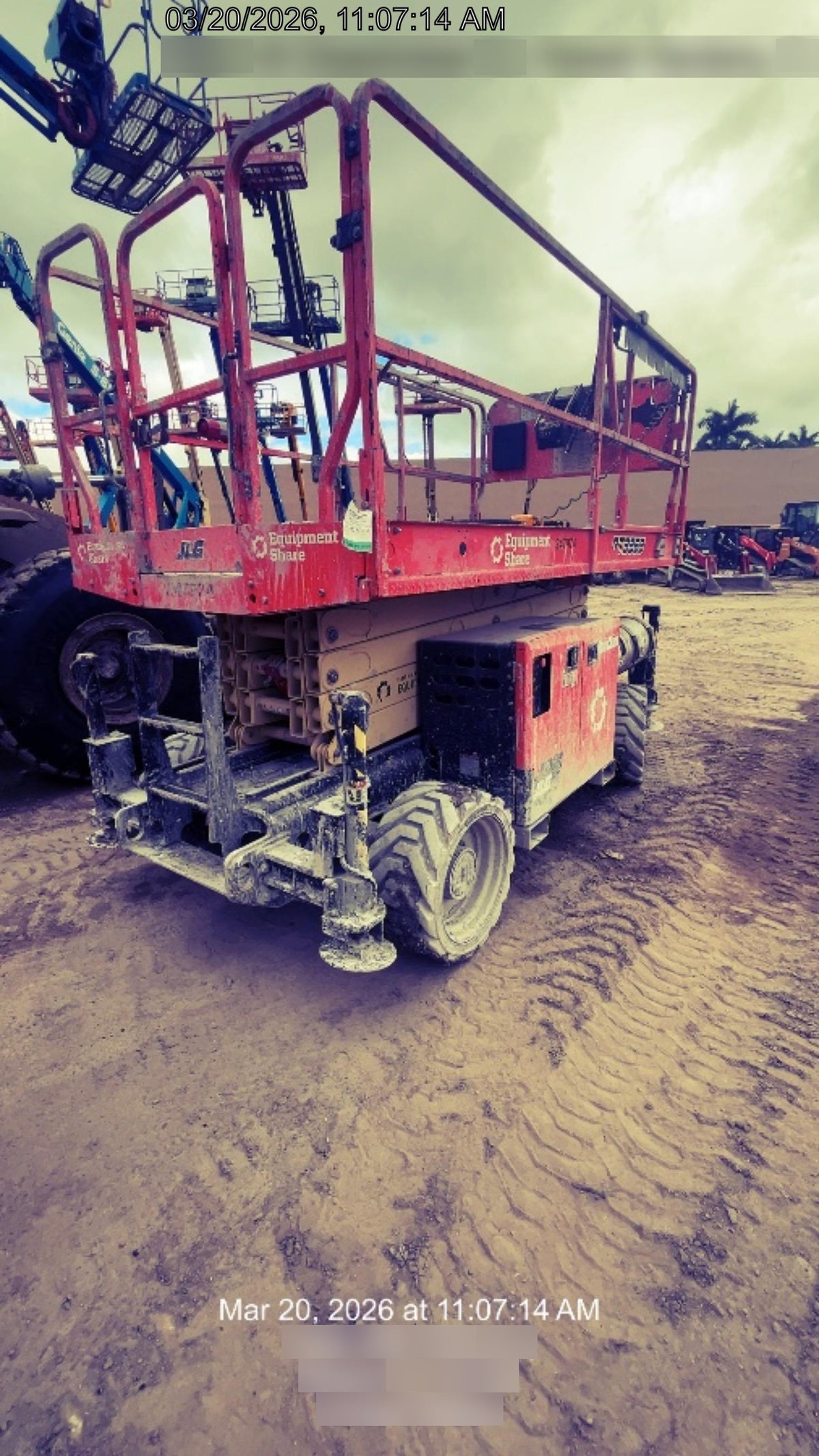 2022 JLG RT3369