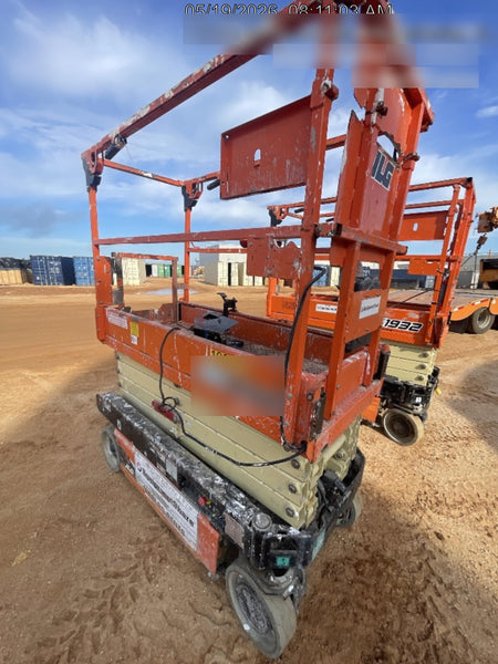2021 JLG ES1932