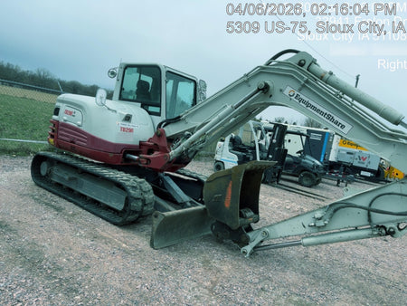 2019 Takeuchi TB290 Cab/Heat/AC Rubber tracks, Dozer blade, Travel alarm, Auxiliary hydraulics Manual QC, Hydraulic thumb, 18", 24", and 36" Buckets