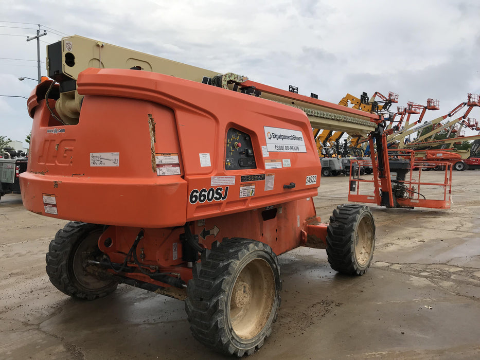 2019 JLG 660SJ