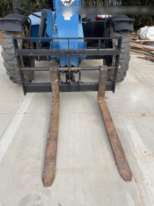 2018 Genie GTH-636 Genie GTH-636 w/Open ROPS, Work Lights, Solid Tires, RH Cab Mesh, Beacon, 48" Carriage and Forks