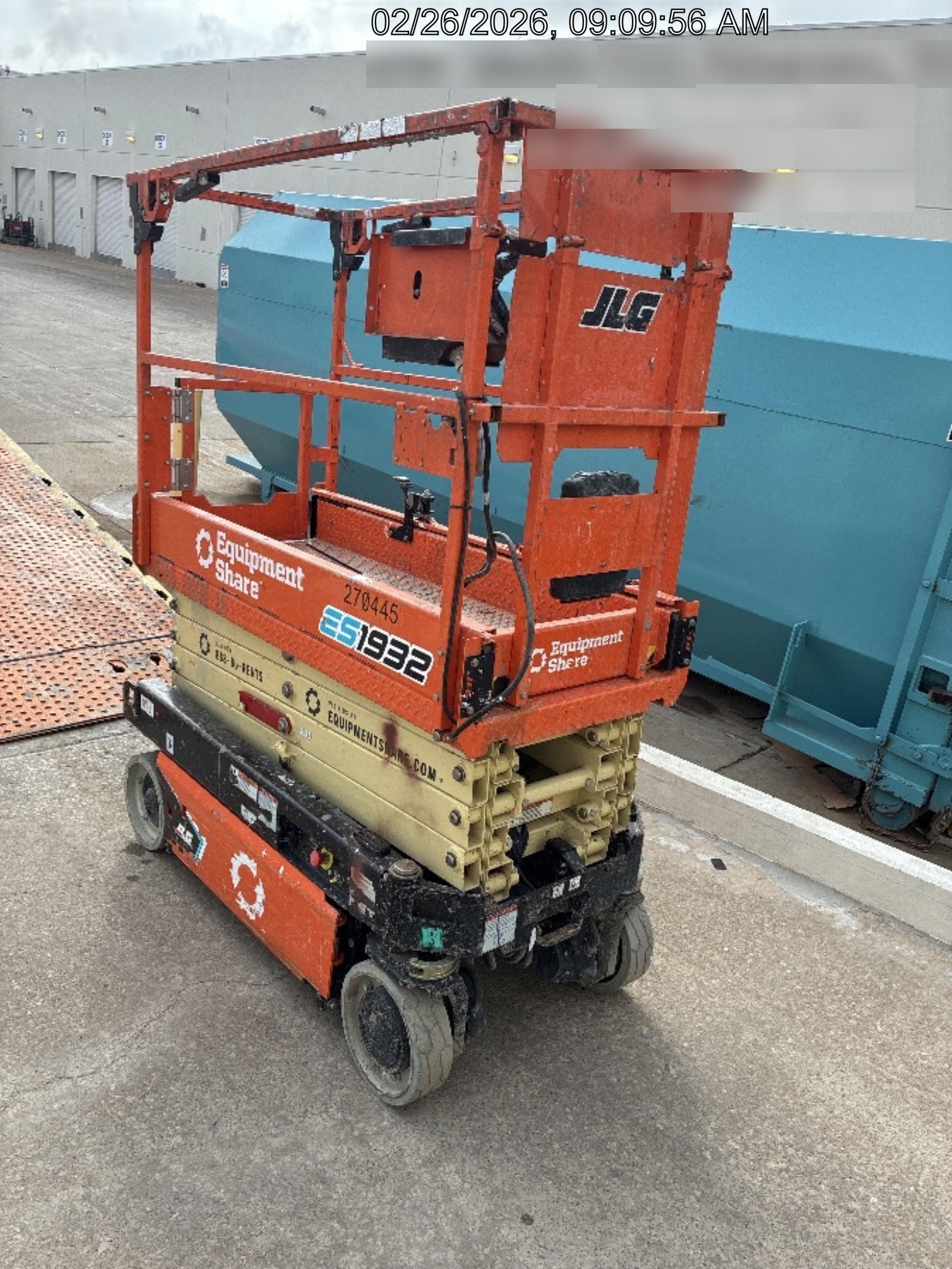 2022 JLG ES1932